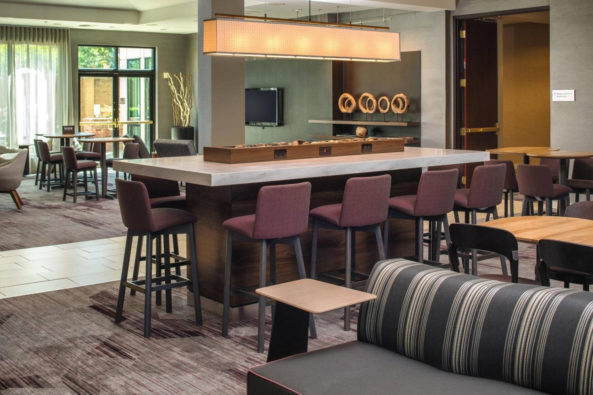 Courtyard By Marriott Seattle Federal Way Hotel Buitenkant foto