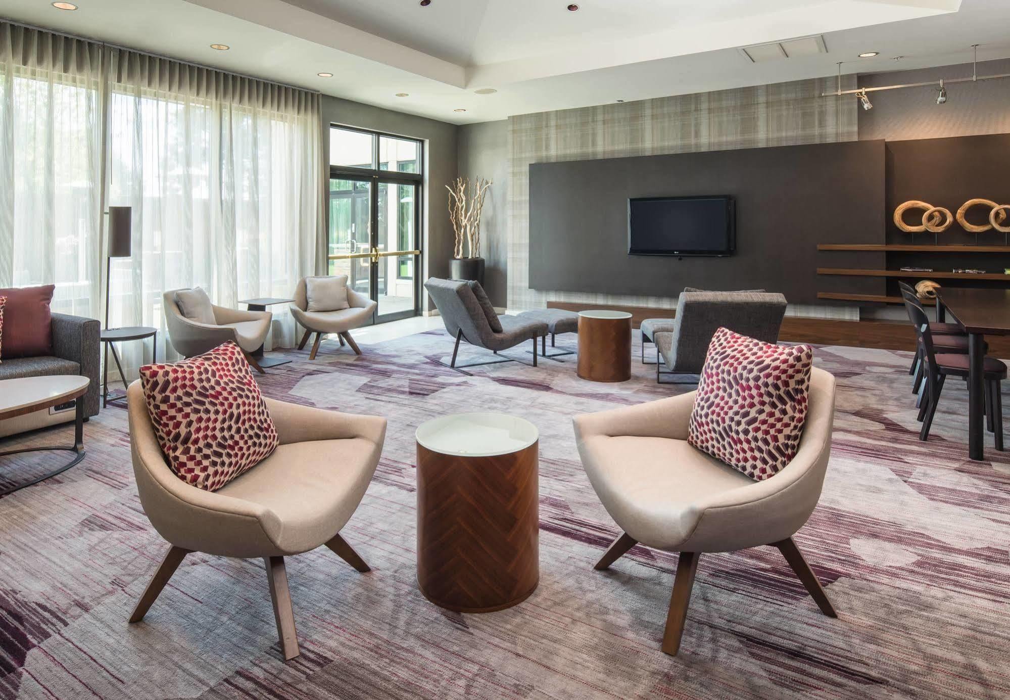 Courtyard By Marriott Seattle Federal Way Hotel Buitenkant foto