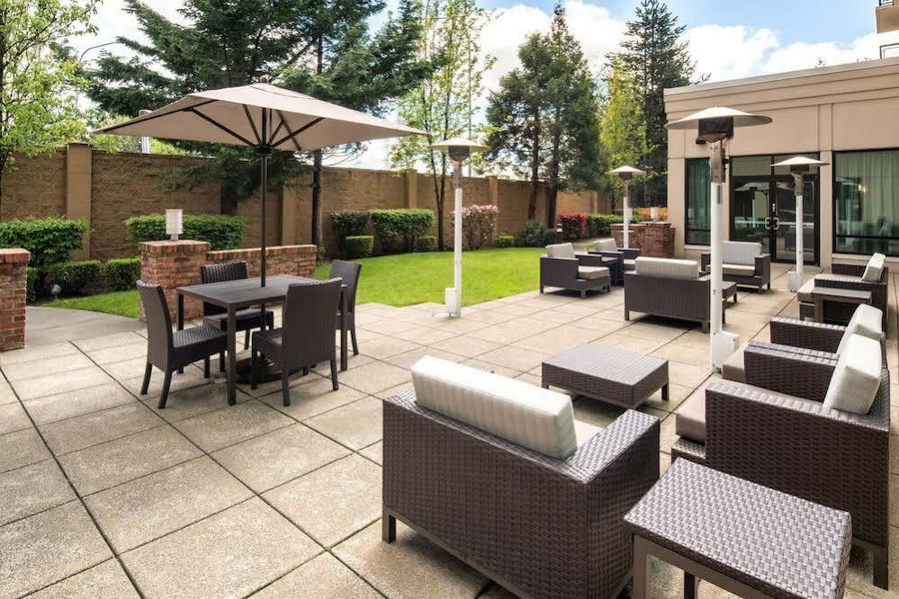Courtyard By Marriott Seattle Federal Way Hotel Buitenkant foto